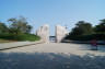 Photo ID: 024200, Approaching the MLK memorial (126Kb)